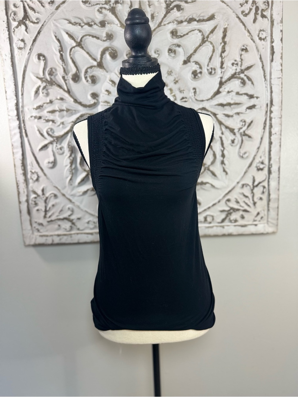 The Limited M Black Sleeveless Ruched Cowl Turtleneck Top Stretch Y2K Office